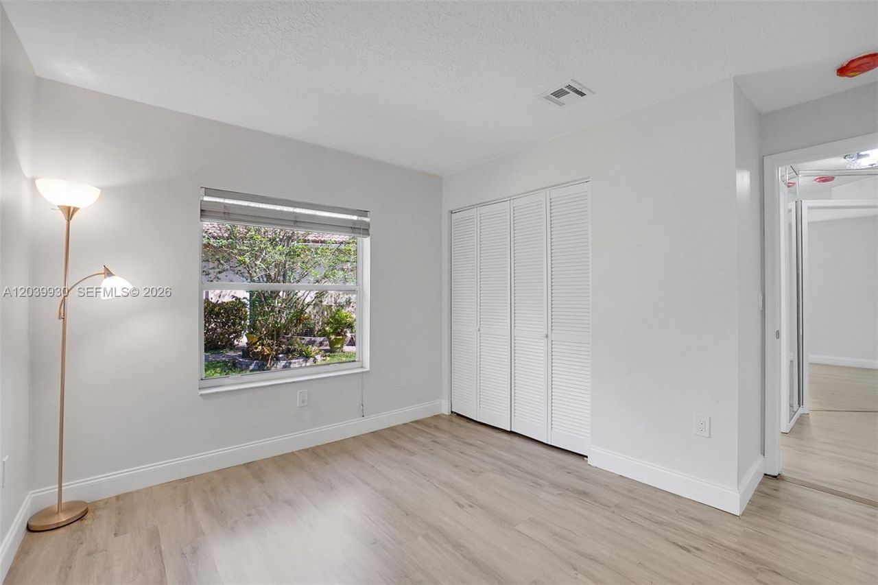1574 NW 103rd Ter , Coral Springs, FL 33071 Photo