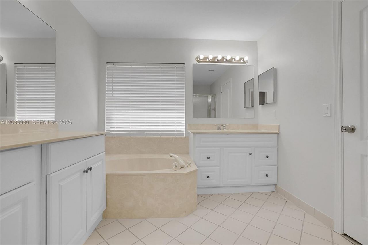 1574 NW 103rd Ter , Coral Springs, FL 33071 Photo