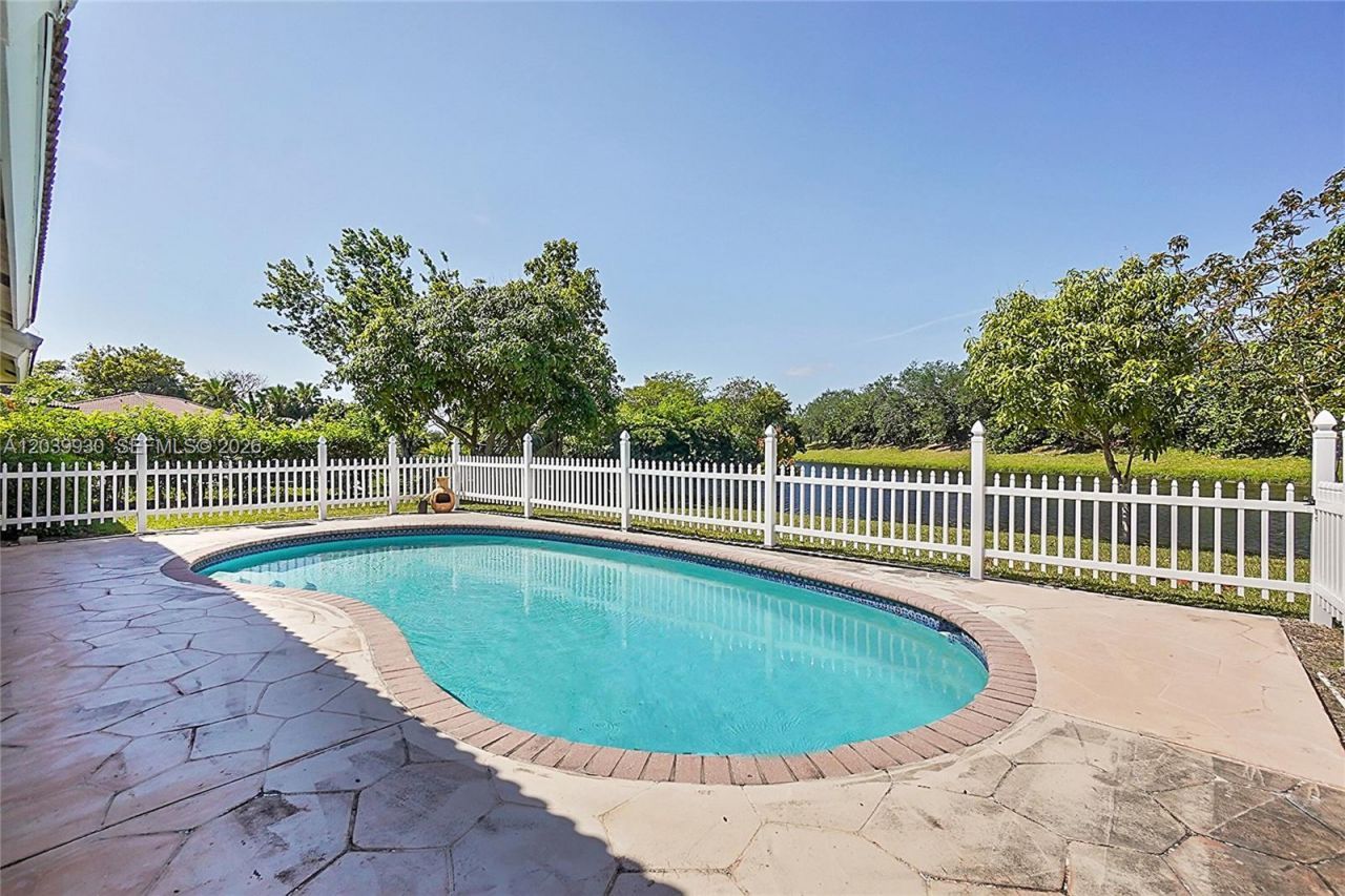 1574 NW 103rd Ter , Coral Springs, FL 33071 Photo