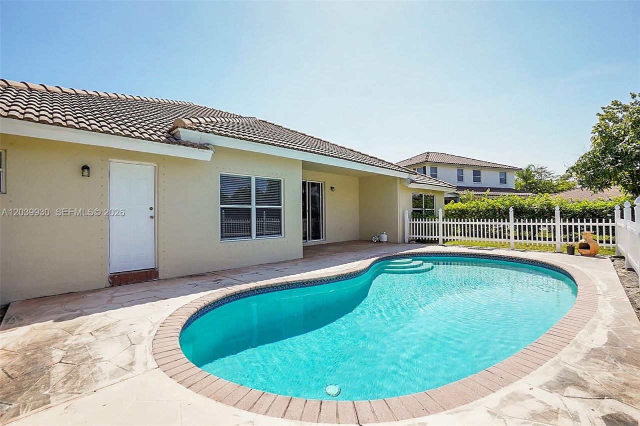 1574 NW 103rd Ter , Coral Springs, FL 33071 Photo