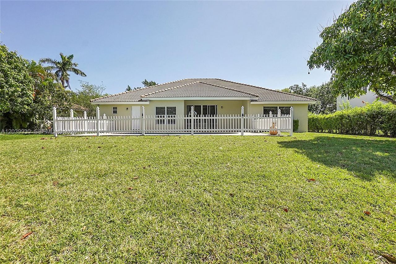 1574 NW 103rd Ter , Coral Springs, FL 33071 Photo