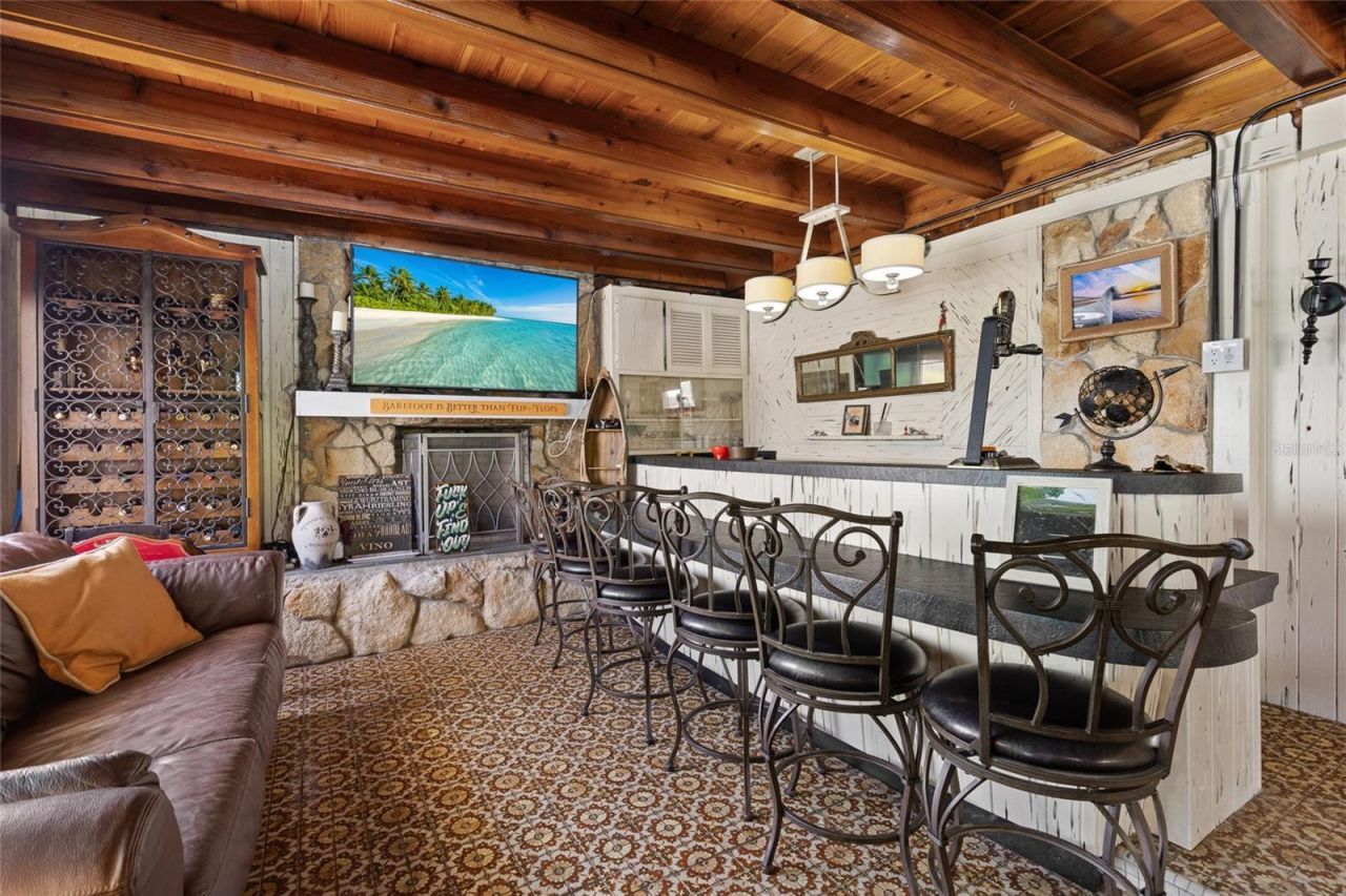 2 Richmond Drive, New Smyrna Beach, FL 32169 Photo