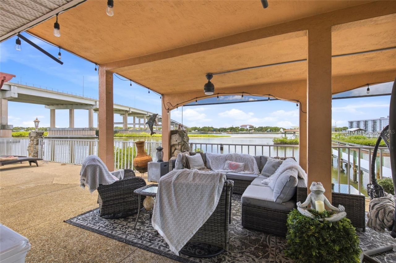 2 Richmond Drive, New Smyrna Beach, FL 32169 Photo