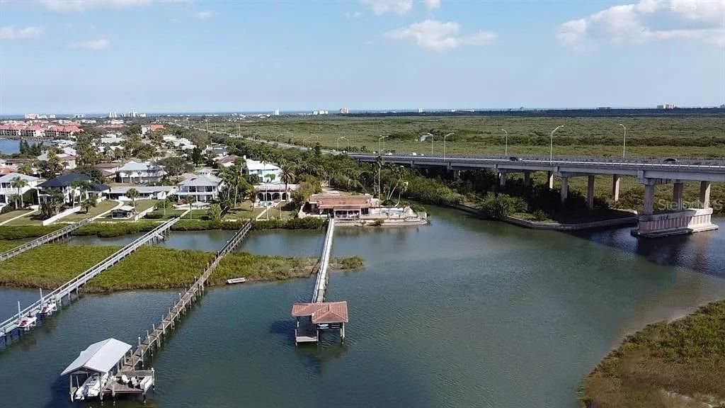 2 Richmond Drive, New Smyrna Beach, FL 32169 Photo