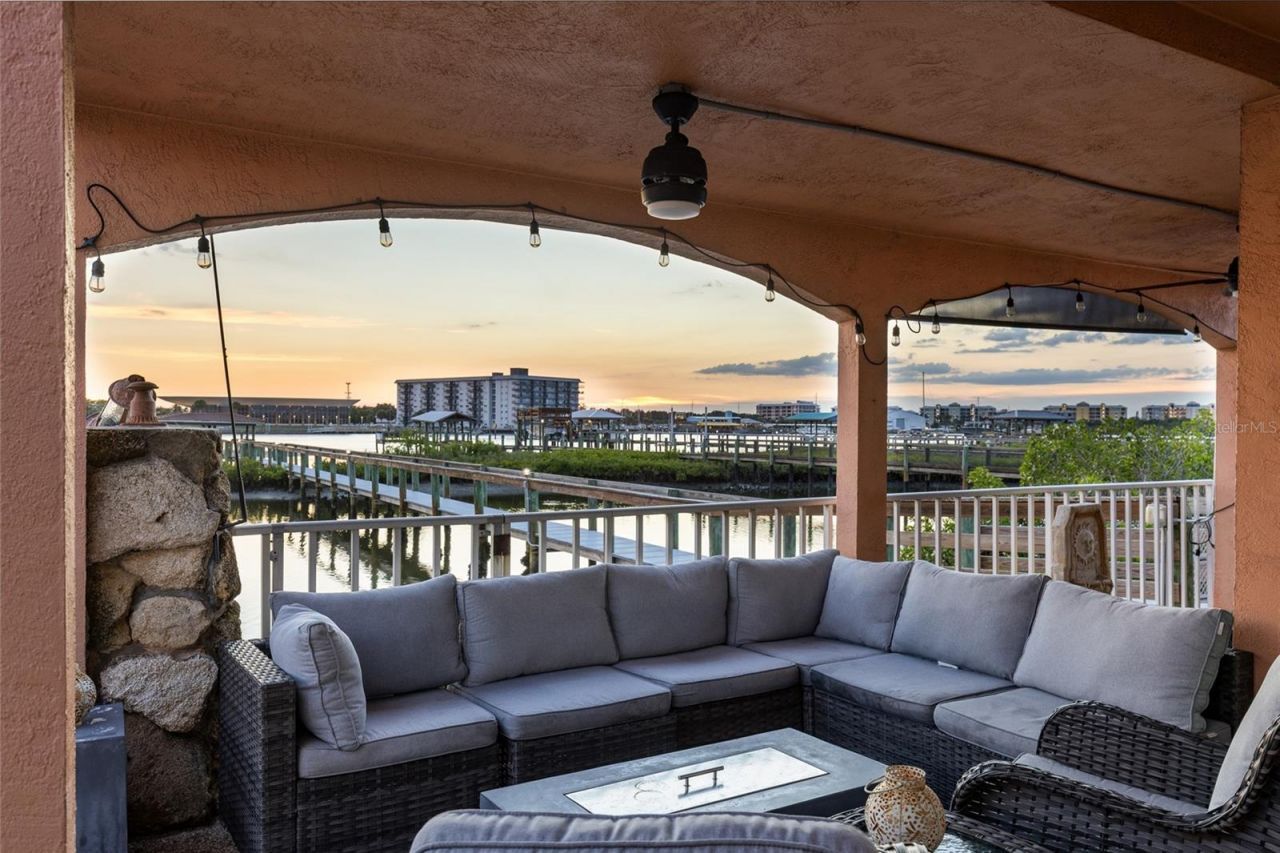 2 Richmond Drive, New Smyrna Beach, FL 32169 Photo