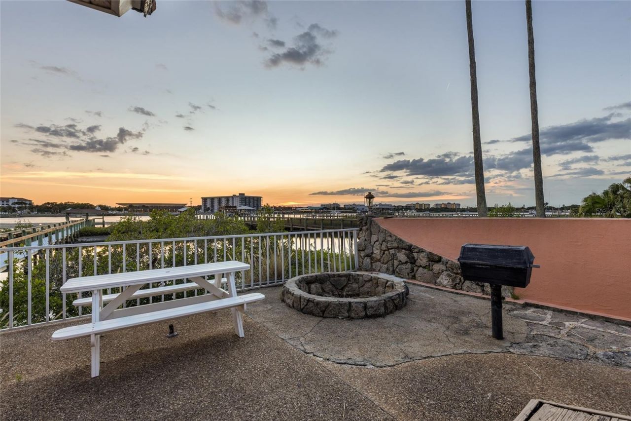 2 Richmond Drive, New Smyrna Beach, FL 32169 Photo