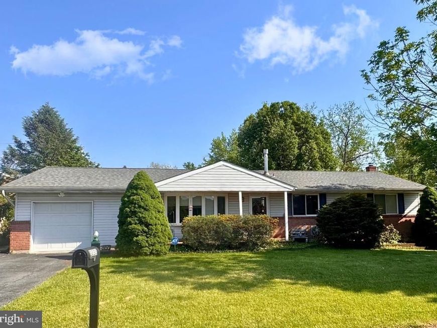 2233 Aster Road , Macungie, PA 18062 Main Photo