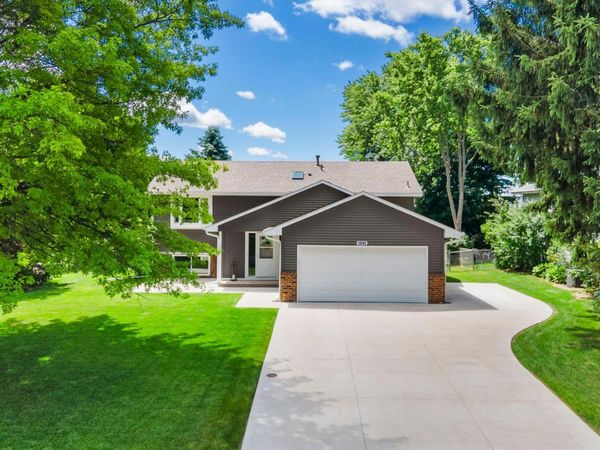 5898 144th Street W, Apple Valley, MN 55124