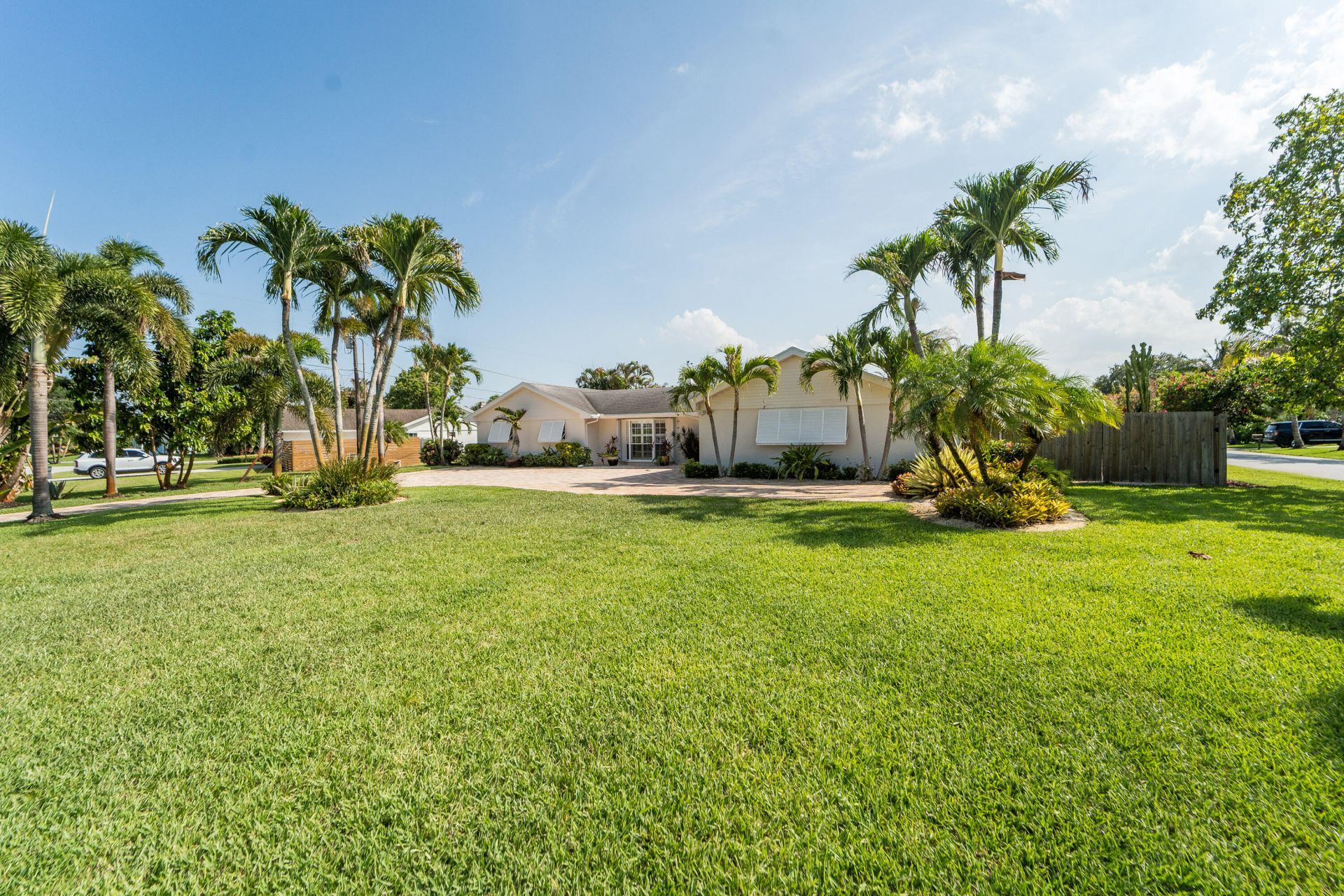 18 Saddleback Road, Tequesta, FL 33469 Photo