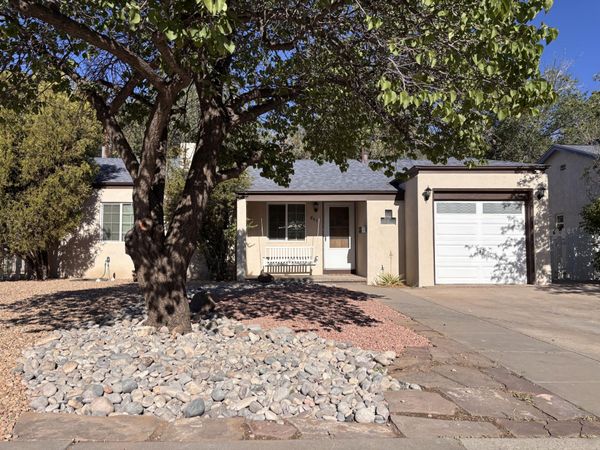 801 Solano Drive NE, Albuquerque, NM 87110