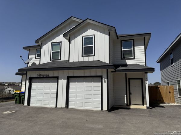 5330 Lisa Point, Unit 102, Converse, TX 78109