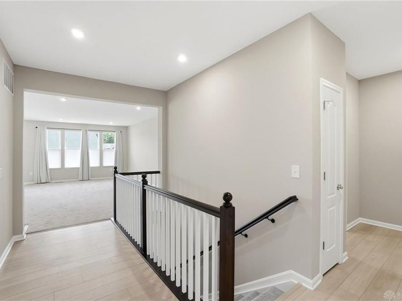 141 Kenneth Hamilton Way, Yellow Springs, OH 45387 Photo 4