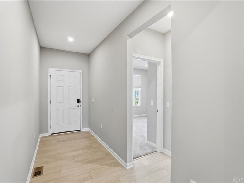 141 Kenneth Hamilton Way, Yellow Springs, OH 45387 Photo 5