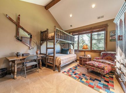 12490 Villa Court, Unit #10, Truckee, CA 96161 Photo