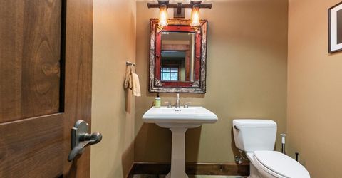 12490 Villa Court, Unit #10, Truckee, CA 96161 Photo
