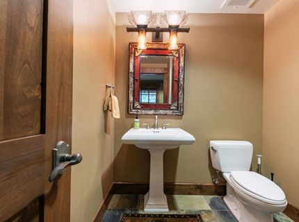 12490 Villa Court, Unit #10, Truckee, CA 96161 Photo