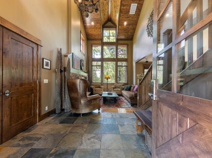 12490 Villa Court, Unit #10, Truckee, CA 96161 Photo