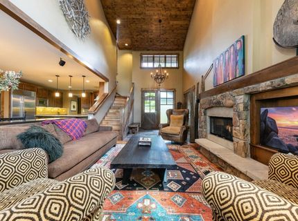12490 Villa Court, Unit #10, Truckee, CA 96161 Photo