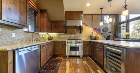 12490 Villa Court, Unit #10, Truckee, CA 96161 Photo