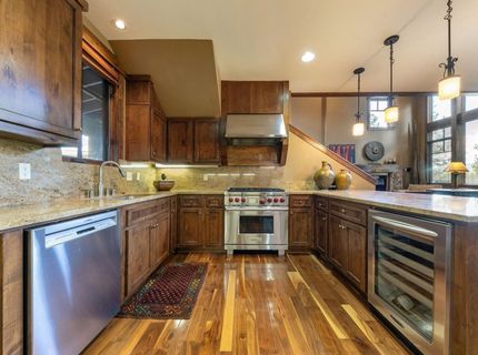 12490 Villa Court, Unit #10, Truckee, CA 96161 Photo