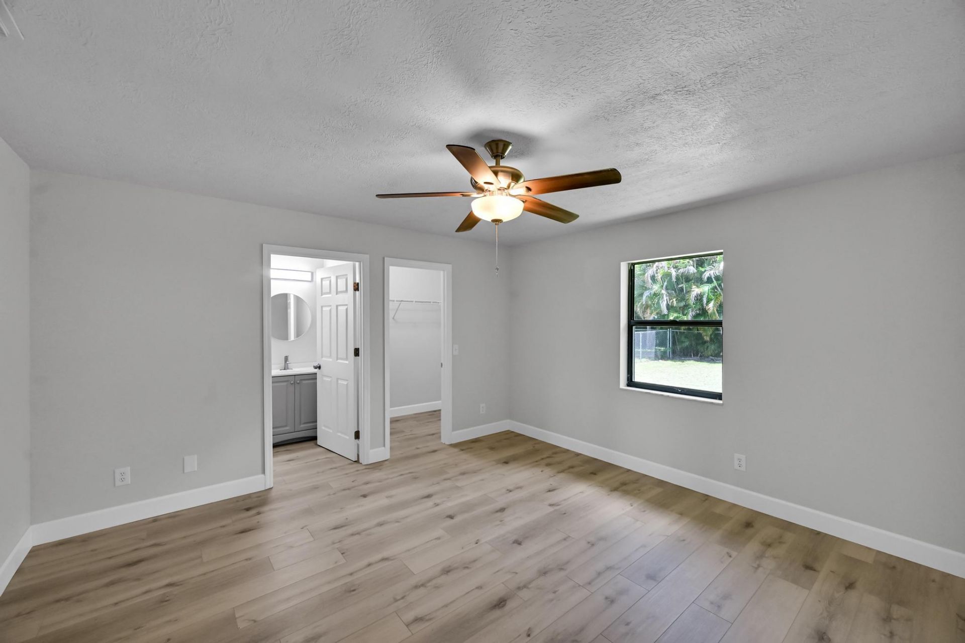 3520 SE Hyde Circle, Port Saint Lucie, FL 34983 Photo