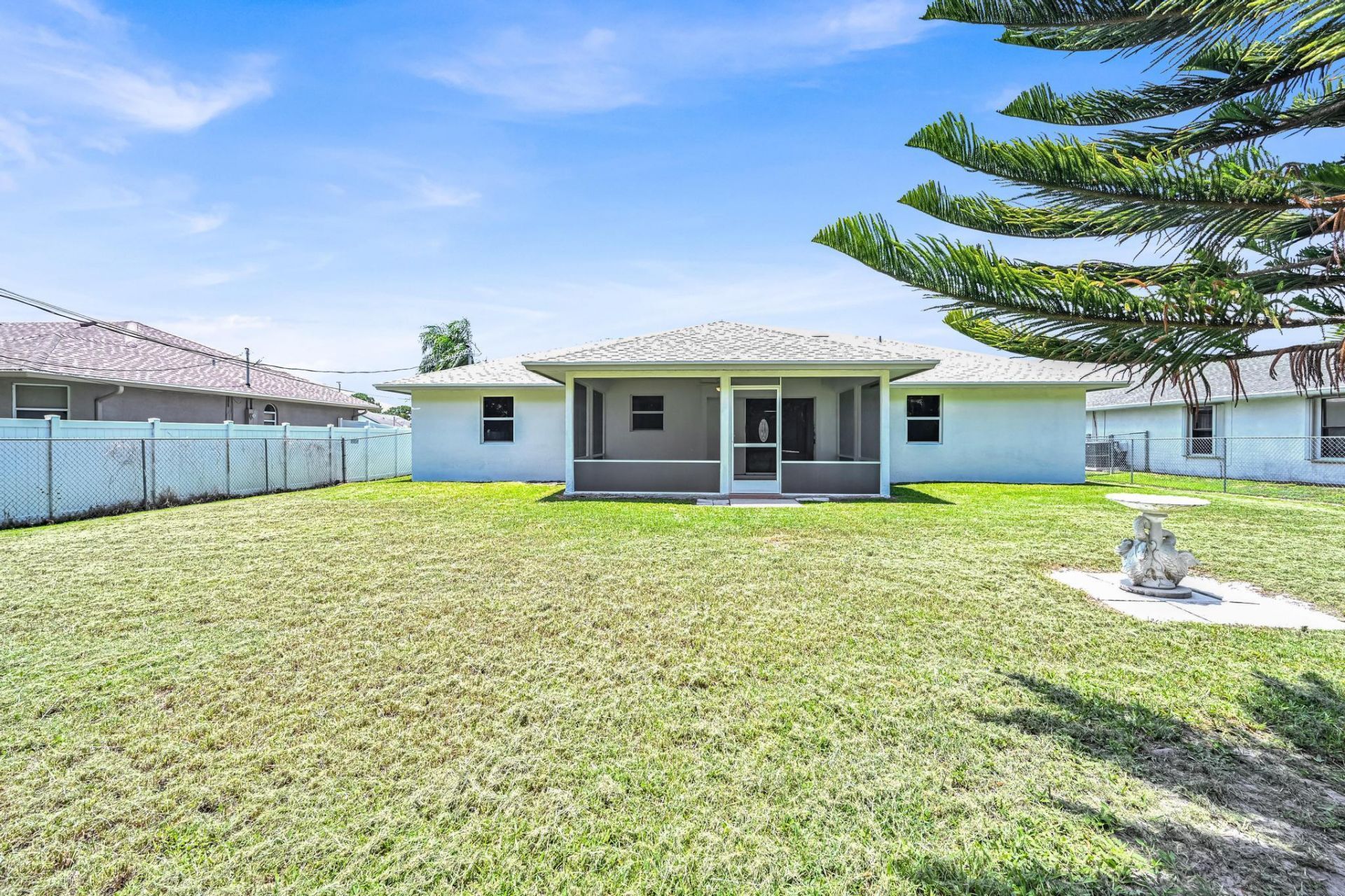 3520 SE Hyde Circle, Port Saint Lucie, FL 34983 Photo