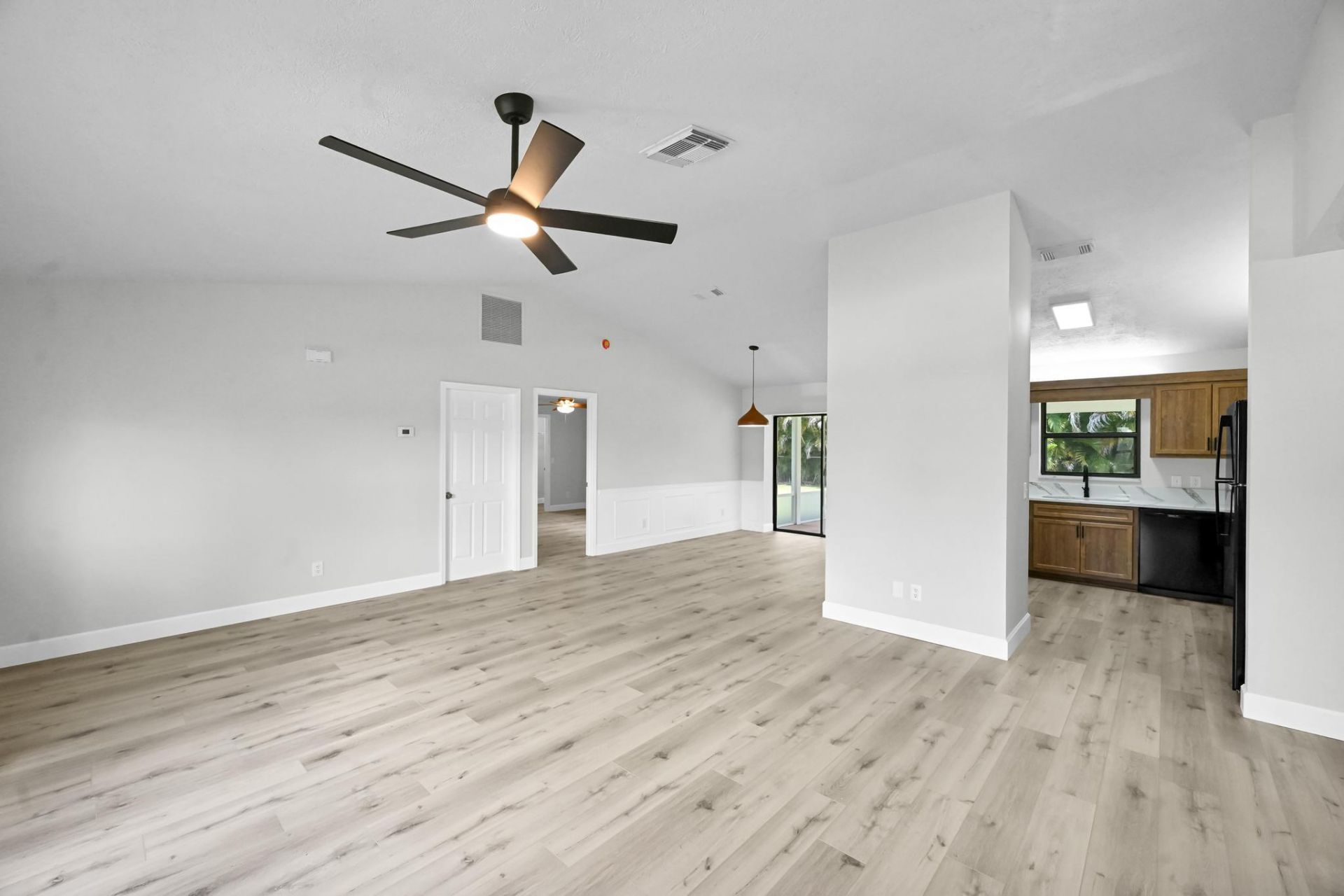 3520 SE Hyde Circle, Port Saint Lucie, FL 34983 Photo