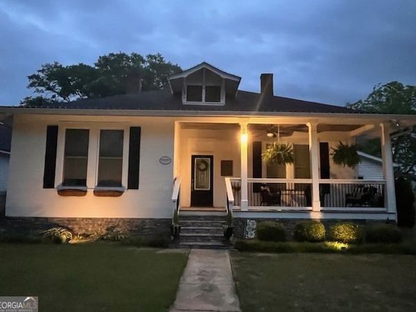 28 N Broad Street, Porterdale, GA 30014