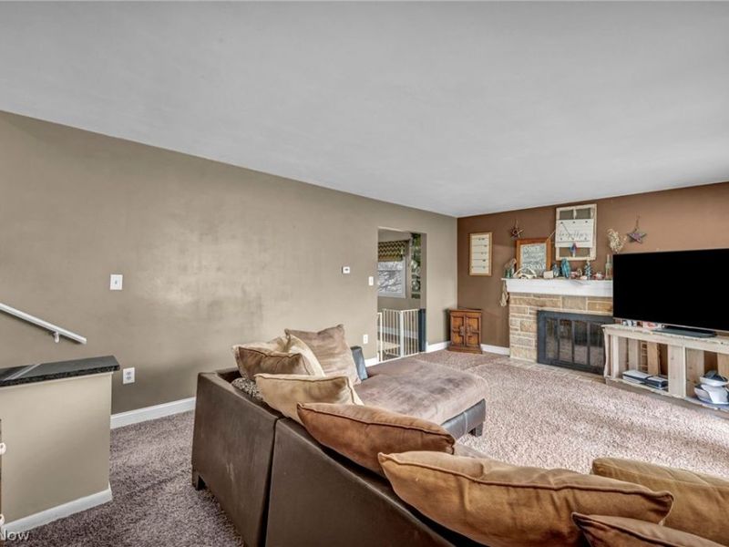 12880 Sunset Circle NW, Uniontown, OH 44685 Photo 11