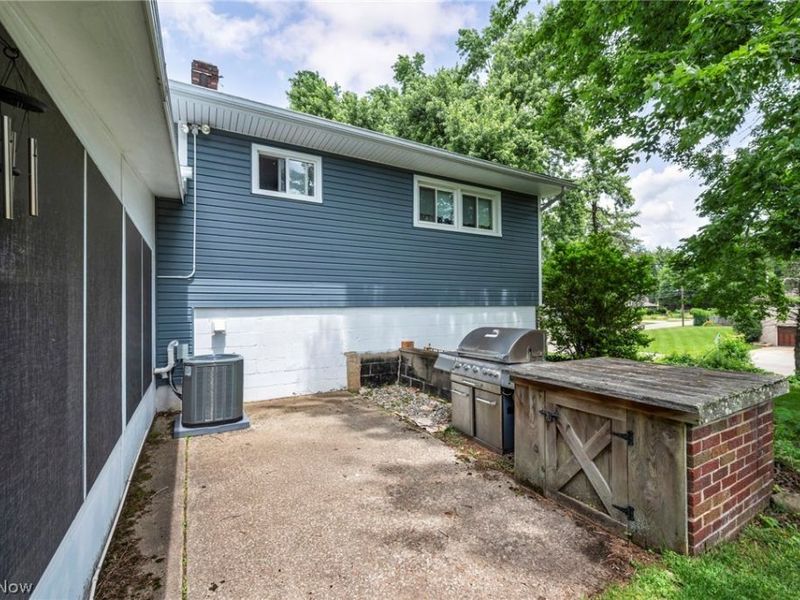 12880 Sunset Circle NW, Uniontown, OH 44685 Photo 34