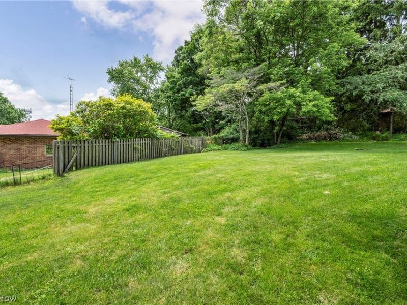 12880 Sunset Circle NW, Uniontown, OH 44685 Photo 38