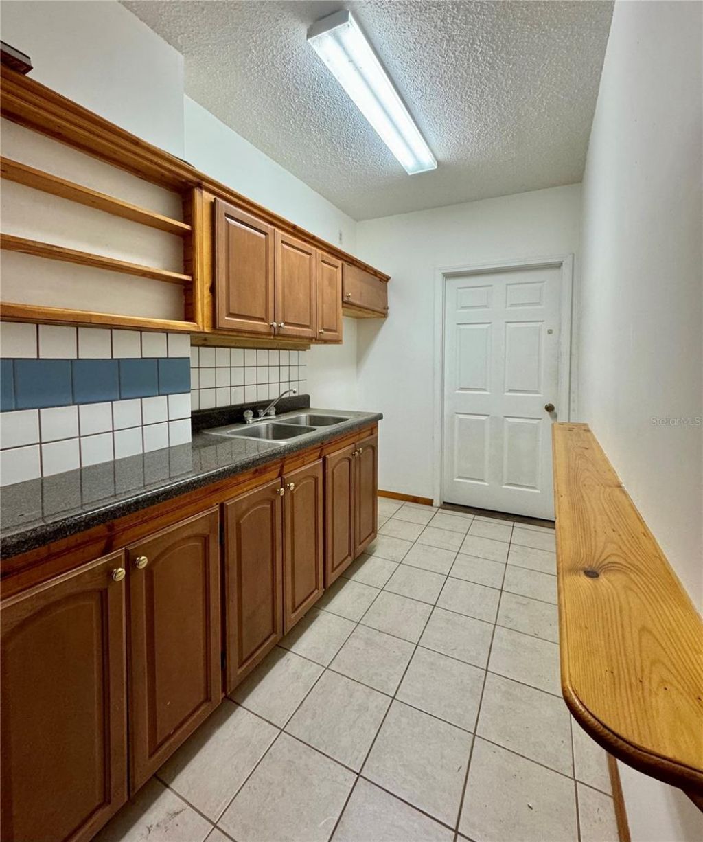 1981 Cr 615b , Bushnell, FL 33513 Photo