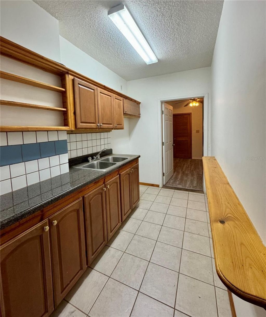 1981 Cr 615b , Bushnell, FL 33513 Photo