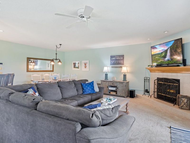 10951 N Bay Point Drive, Unit 204, Marblehead, OH 43440 Photo 15