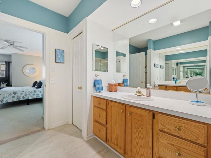 10951 N Bay Point Drive, Unit 204, Marblehead, OH 43440 Photo 23