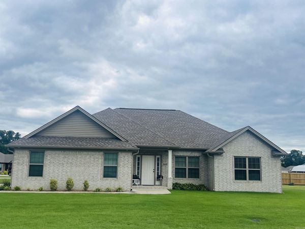 1208 Ridgefield Circle , Searcy, AR 72143