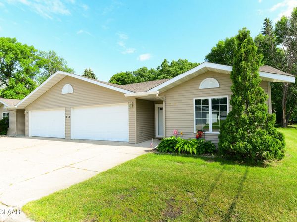 213 1/2 2ND Street SE, Mayville, ND 58257