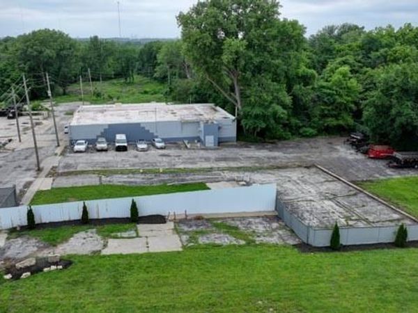 1304 W Elm N/A, Independence, MO 64050