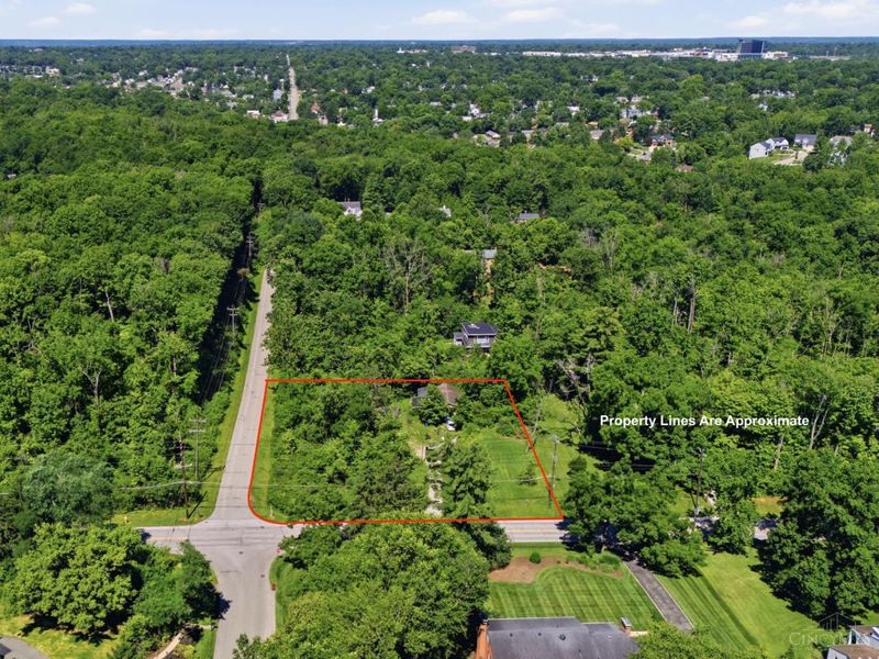 7255 Drake Road, Indian Hill, OH 45243 Photo 3