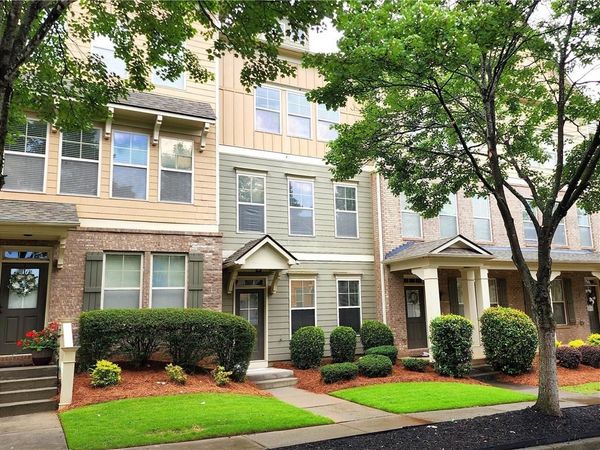635 Grove Manor Park , Suwanee, GA 30024
