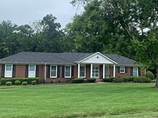 481 Broadwell Dr , Nashville, TN 37220
