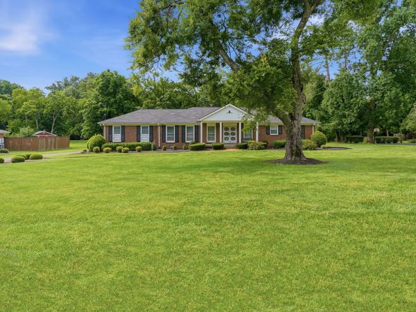 481 Broadwell Dr, Nashville, TN 37220