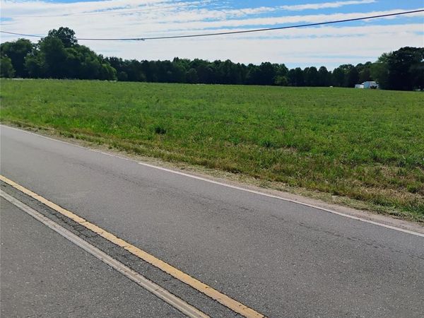3823 Hickory Lincolnton Highway, Newton, NC 28658