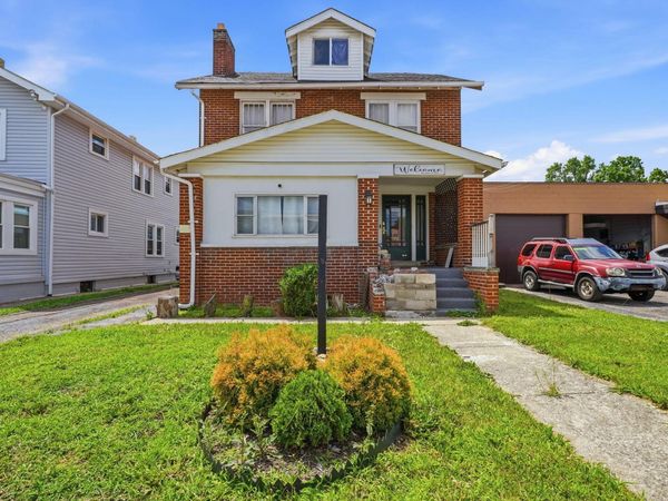 2961 Sullivant Avenue , Columbus, OH 43204