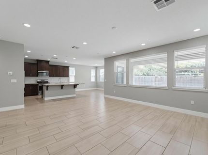 18173 Broadwell Ct, Lathrop, CA 95330 Photo