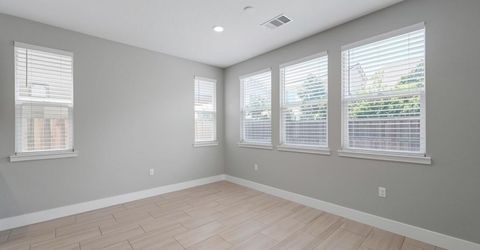 18173 Broadwell Ct, Lathrop, CA 95330 Photo