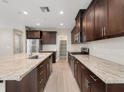 18173 Broadwell Ct, Lathrop, CA 95330 Photo