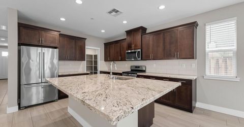 18173 Broadwell Ct, Lathrop, CA 95330 Photo