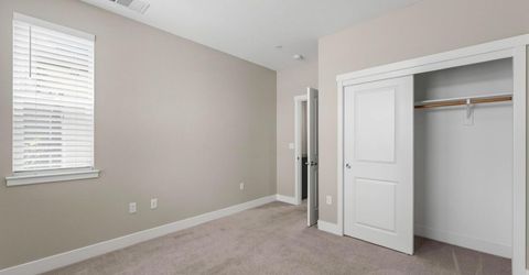 18173 Broadwell Ct, Lathrop, CA 95330 Photo