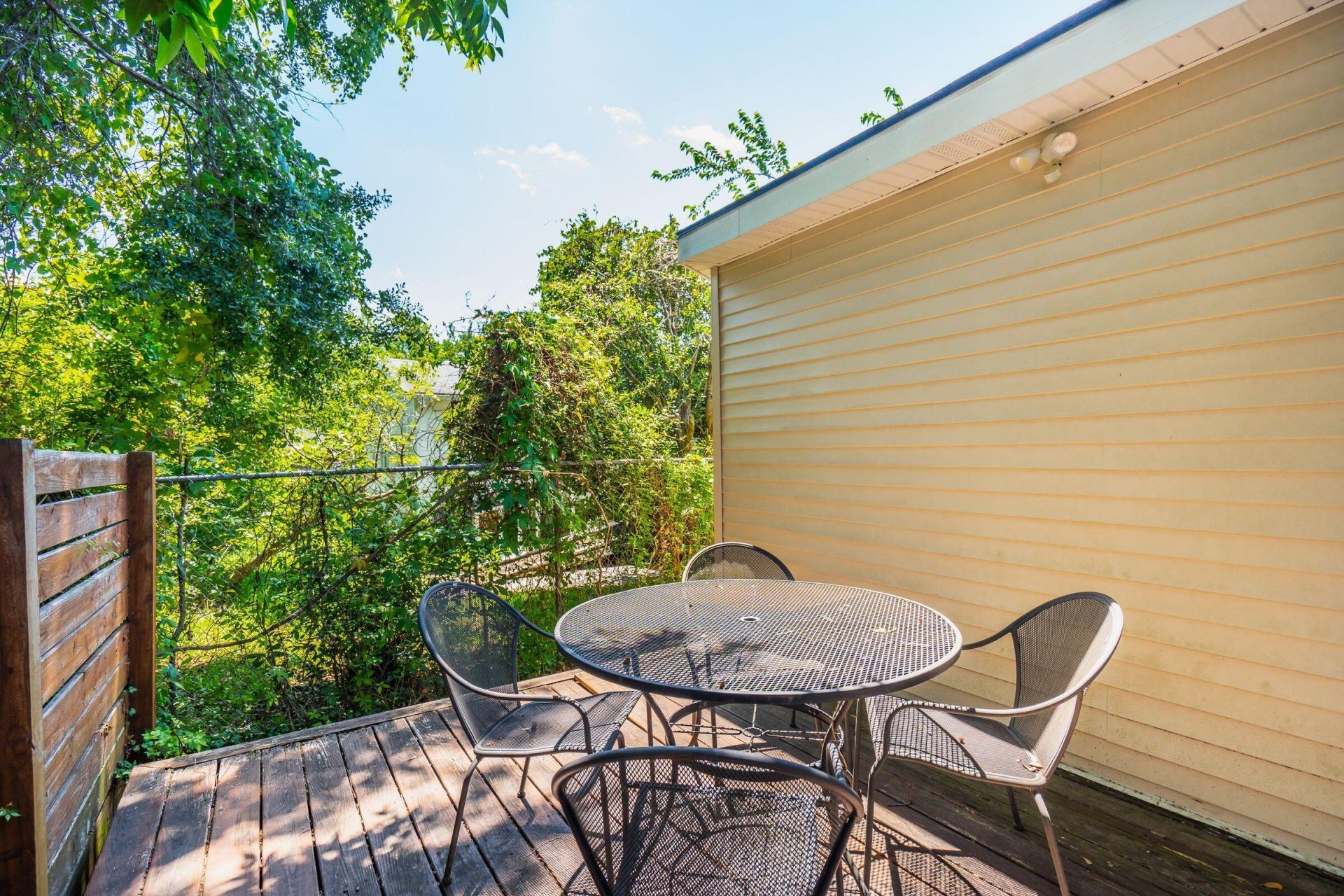 1129 Armstrong Avenue Photo 34